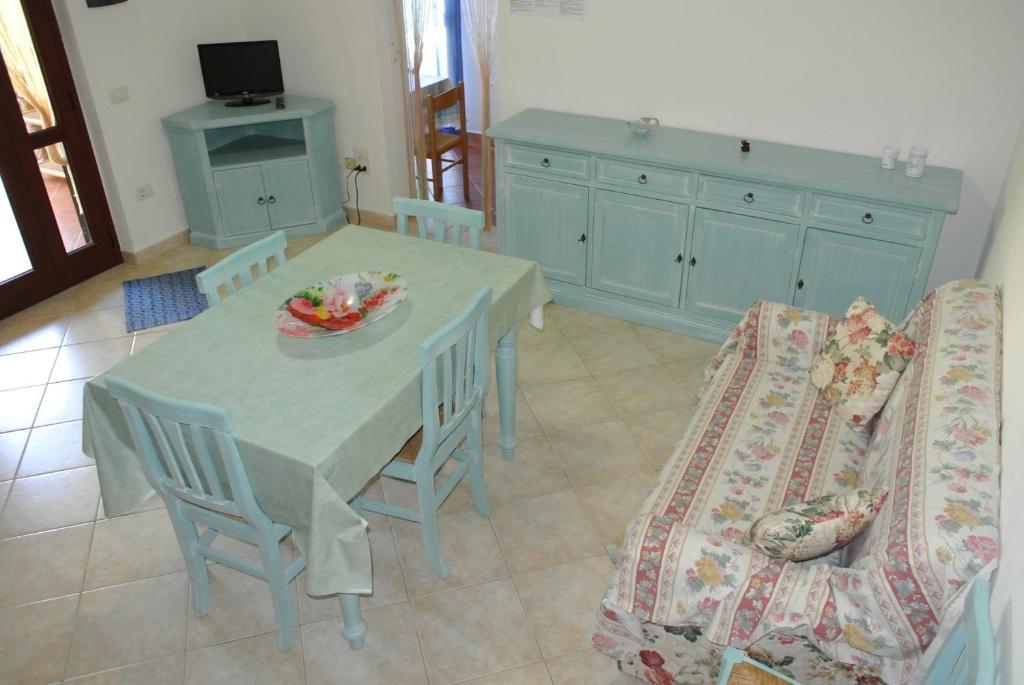 Case Vacanza Fenicotteri San Teodoro  Exteriör bild