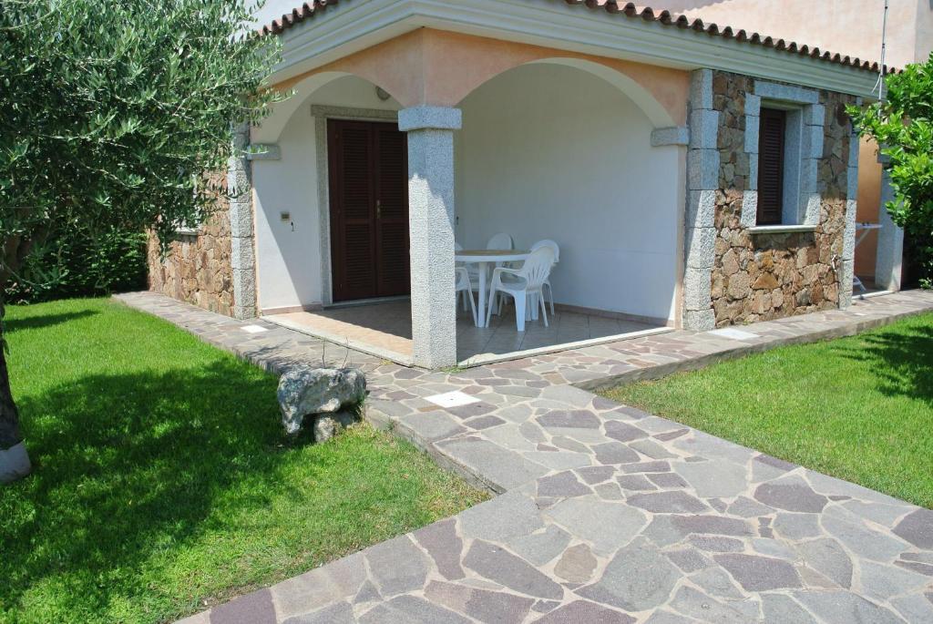 Case Vacanza Fenicotteri San Teodoro  Exteriör bild