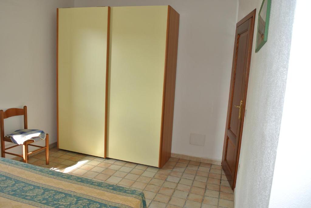 Case Vacanza Fenicotteri San Teodoro  Exteriör bild